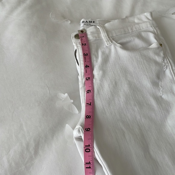 Frame distresses white jeans - Picture 7 of 8